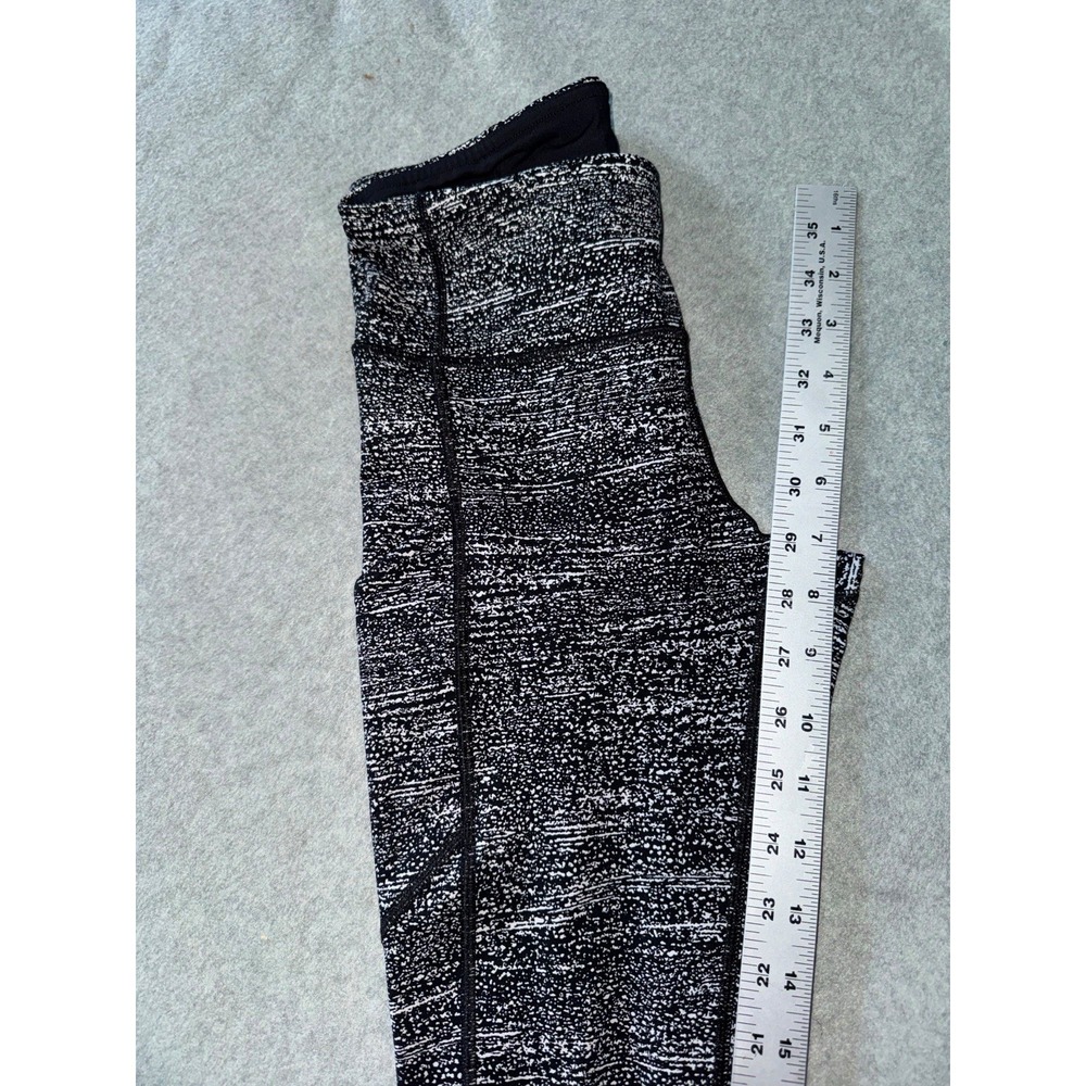 LULULEMON Women's Fit Physique Tight Pant Jacquard Black White Mesh Gauge Sz 4 - Picture 10 of 10